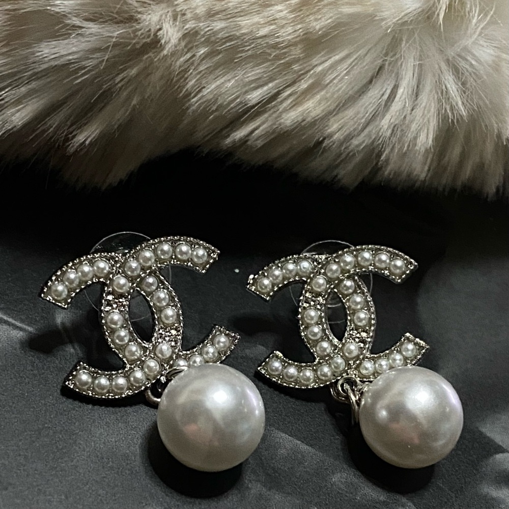 Elegant Pearl and Silver Designer Earrings